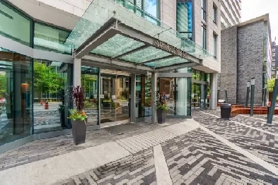 LUXURY ONE BEDROOM CONDO AT BLOOR AND YONGE Image# 1