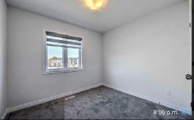 room for rent Image# 2