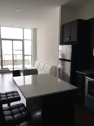 condo rental Image# 1