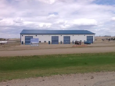 Industrial Shop Warehouse - 2,000 sqft Bay - For Lease Image# 3