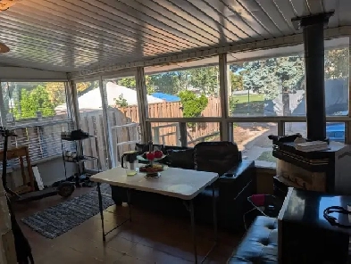 PRIVATE room main floor of Home - $775 Image# 1