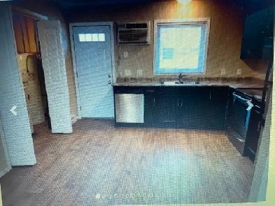 2 Bedroom, 1.5 Bathrooms Townhouse for Rent Image# 1