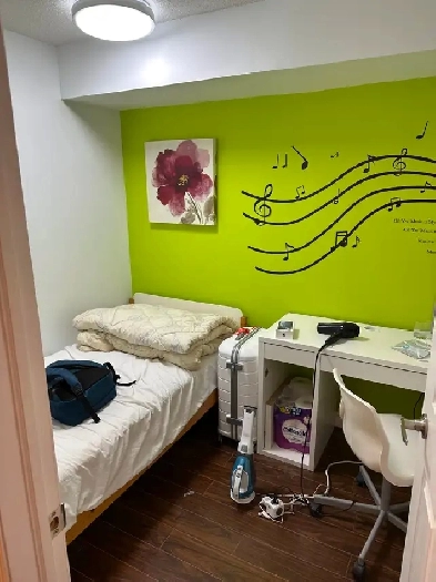 Furnished, Bright  Apartment Bedrooms Near UTSC Centennial Image# 1