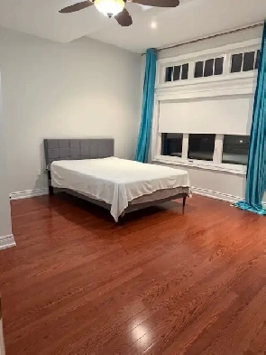 Vaughan Quiet/Clean 2Strory House Upstairs Room Rent Image# 4