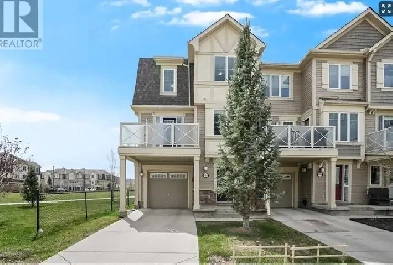 Charming Rental Property Adjacent to Scenic Green Space Image# 1