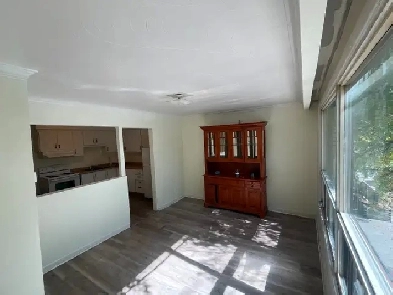 APARTMENT FOR RENT (3 BEDROOM) Image# 1