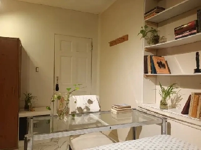 Alliston-Room For Rent Image# 1