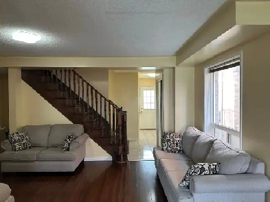 3 Bedroom House in Mississauga for Rent Image# 1
