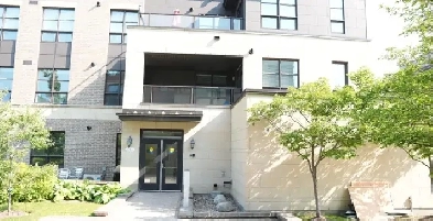 Spacious 3-Bed Condo w/ Parking Next to Marketplace in Barrhaven Image# 1