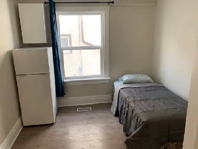 Furnished room near HSC Image# 1