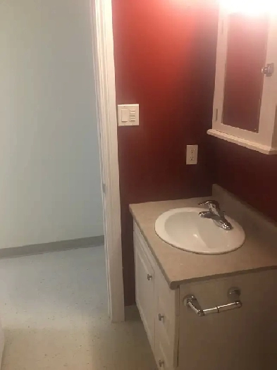 2 Bedroom South Side Apartment Image# 2
