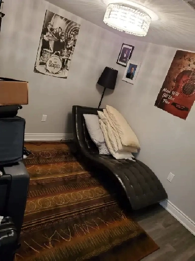 1 bedroom basement suite Image# 1