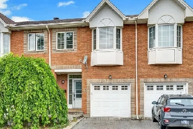 3BR  3 Bath townhouse walking distance to CHEO and hospital Image# 1