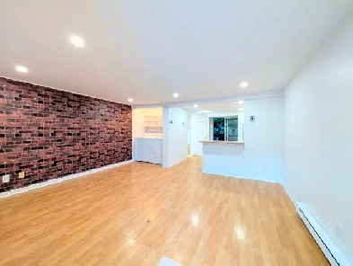 Spacious Studio with Outdoor Space - The Village/Downtown Image# 1