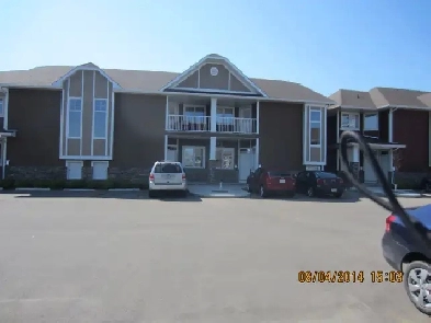 Greens on Gardiner two-bedroom condo for rent Image# 1