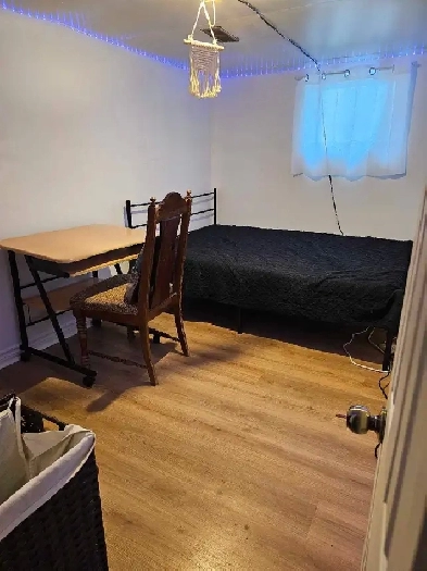 Room by the Lake  - Available Immediately Image# 1