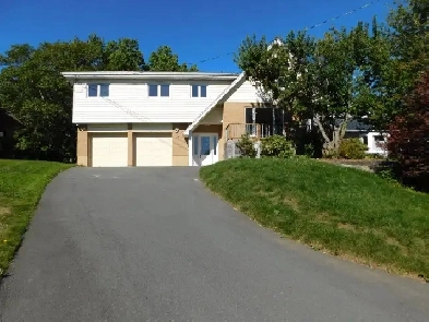 HFX executive home/5beds/2.5baths/heat-pumps - VIDEO TOUR! Image# 20