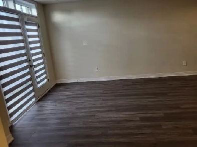 Milton 2  bedrooms townhouse at highway 25 and Britannia Image# 1