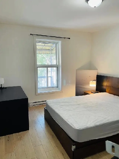 Spacious Furnished Room – Ville-Marie / Downtown – $850 Image# 1