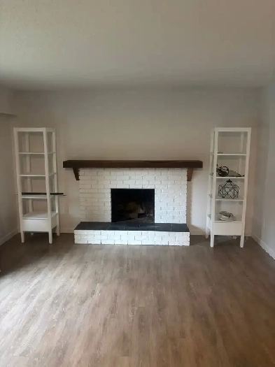 $2,900 / 3br - 1400ft2 - Top Floor of Brookswood Home Image# 2