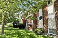 2 Bedroom Apartment in Goderich - Great for 55  Residents Image# 5