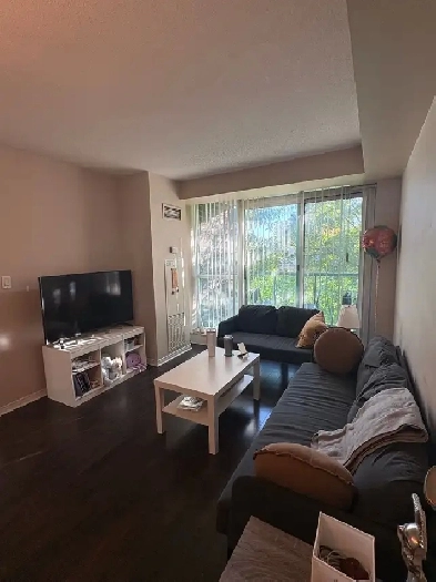 Short-Term Rental – 1 Den Condo (Nov 5–Dec 15) – All Inclusive Image# 1