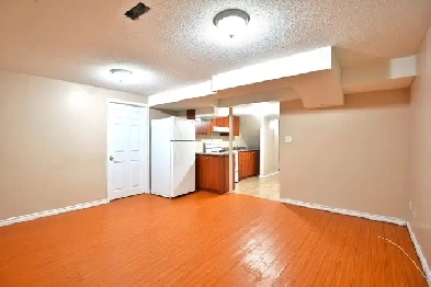 2 Beds 1 Bath Apartment Image# 1