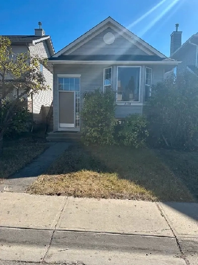 For Rent House(Seton-Cransto) 231 Cranberry Way SE,Pet &Smoke Ok Image# 1