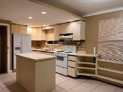 Bayview/Sheppard room for rent $799 call4163006610 Image# 1