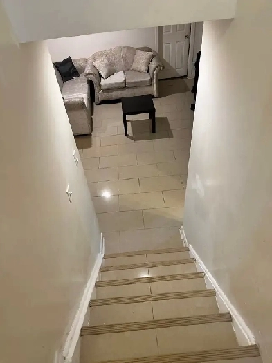 Furnished basement apartment in Mississauga Image# 1
