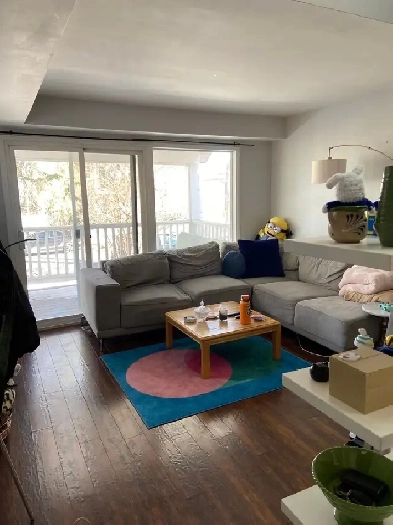 House Rental near Calgary downtown Image# 1