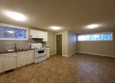 Lower Half Duplex - 1150   Utilities Image# 1