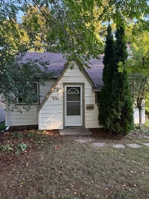 COZY 2 BEDROOM 1 BATHROOM HOME AVAILABLE IMMEDIATELY Image# 1