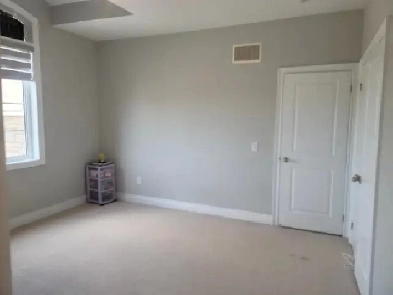 Private spacious room for rent in family living  house ,Brampton Image# 1