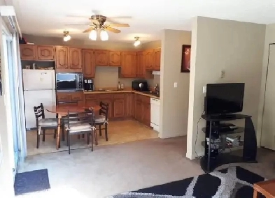 Room for rent in shared apartment, Campbell River Image# 2