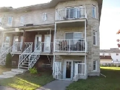 2 bedroom condo / condo 2 chambre (2 parkings) Image# 6