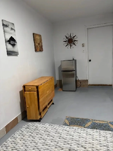 Chambre à louer a lachine 5 min Dorval airport Image# 1