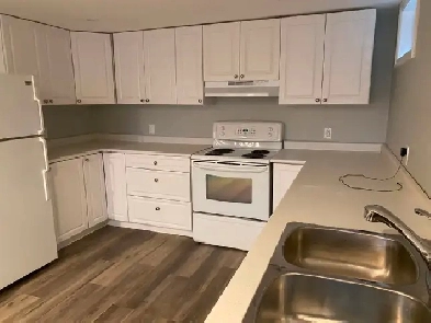 2 Bed Basement Apt in Donaven Area Grt St Image# 6