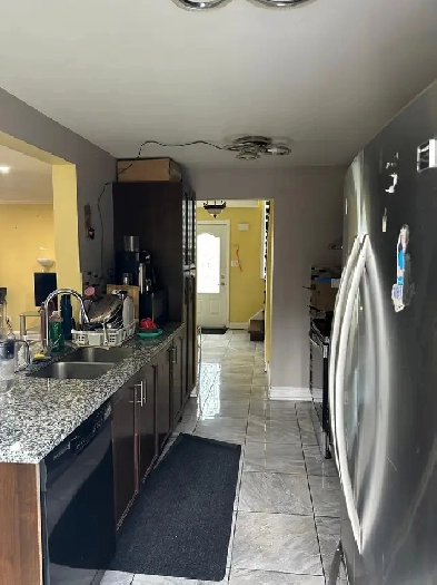 3 Bedrooms House for Rent, Brampton Image# 1