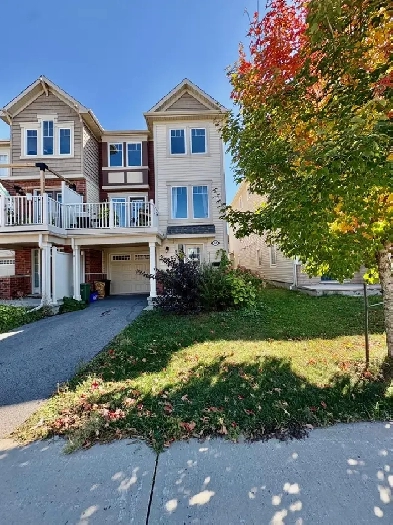 Barrhaven - 2 bed/2.5 bath townhouse  - Available Nov 1 - $2350 Image# 1