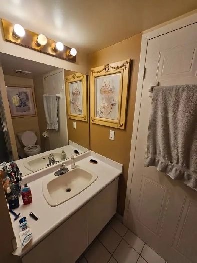 Private room with Private washroom fir rent Image# 1