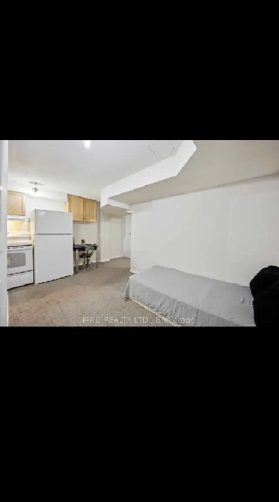 basement for rent Eglinton and Creditview Image# 1