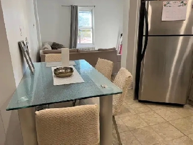 Grand 3½ rénové à Verdun – Internet, chauffage inclus – 1er nov. Image# 1