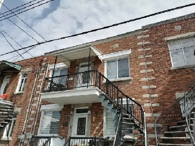 Appartement 5 1/2, deuxième étage duplex à LaSalle Image# 1