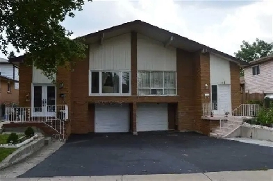 Gorgeous and Bright Upper level House for Rent Image# 1