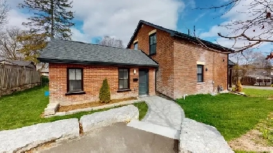 NEW, RENOVATED  Modern Home I 2 Bdrm I Close To Everything Image# 1