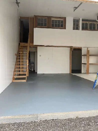 retail unit . ultilities included Image# 5