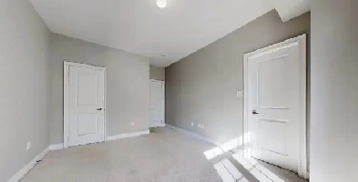 Good size bedroom with separate washroom for lease Image# 6