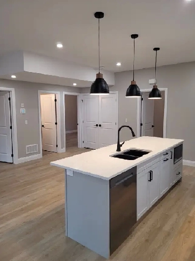 3 Bed, 2 Bath, 2 Parking Great Location Image# 3