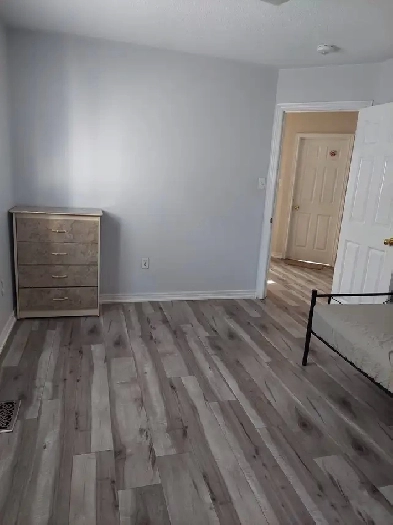 Spacious Room available to Rent in Brampton for a Boy Image# 1